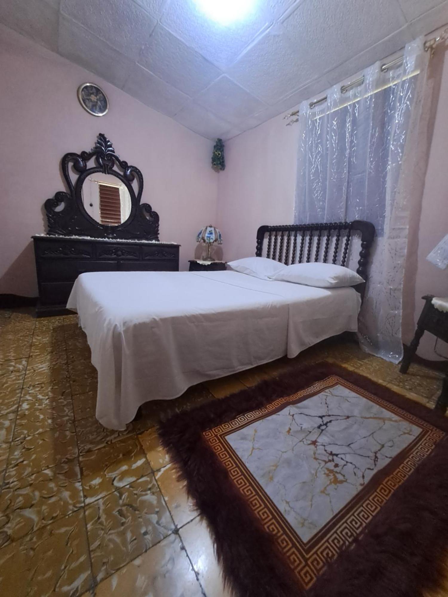 Kingston Airport Bed And Breakfast Luaran gambar